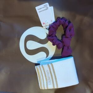SOLD IN BUNDLE Lululemon Accessories Set - Socks Scrunchie & Tote Bag